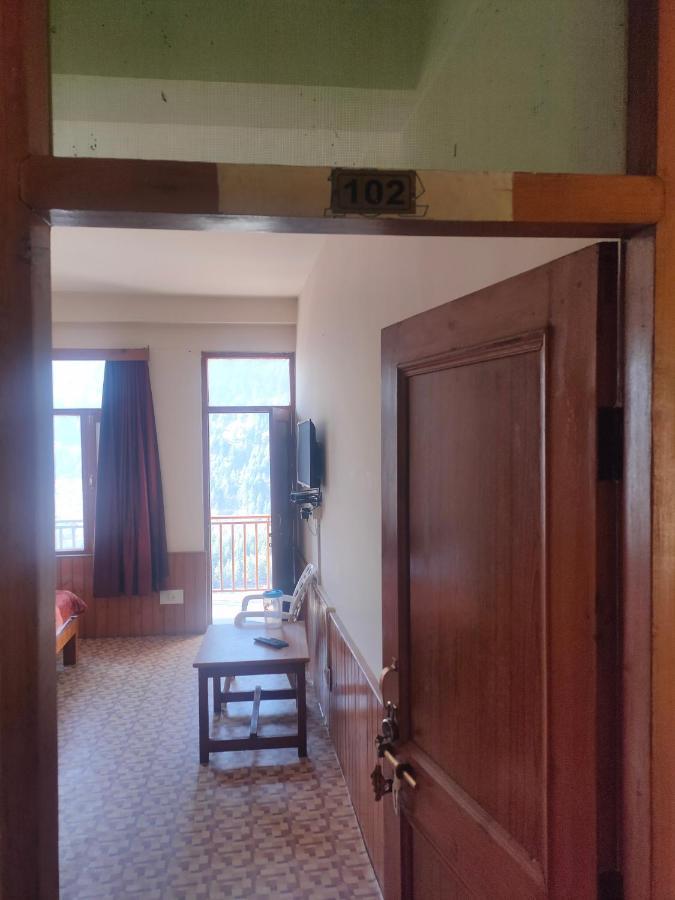 Roop Mountain Homestay Manāli Exteriér fotografie